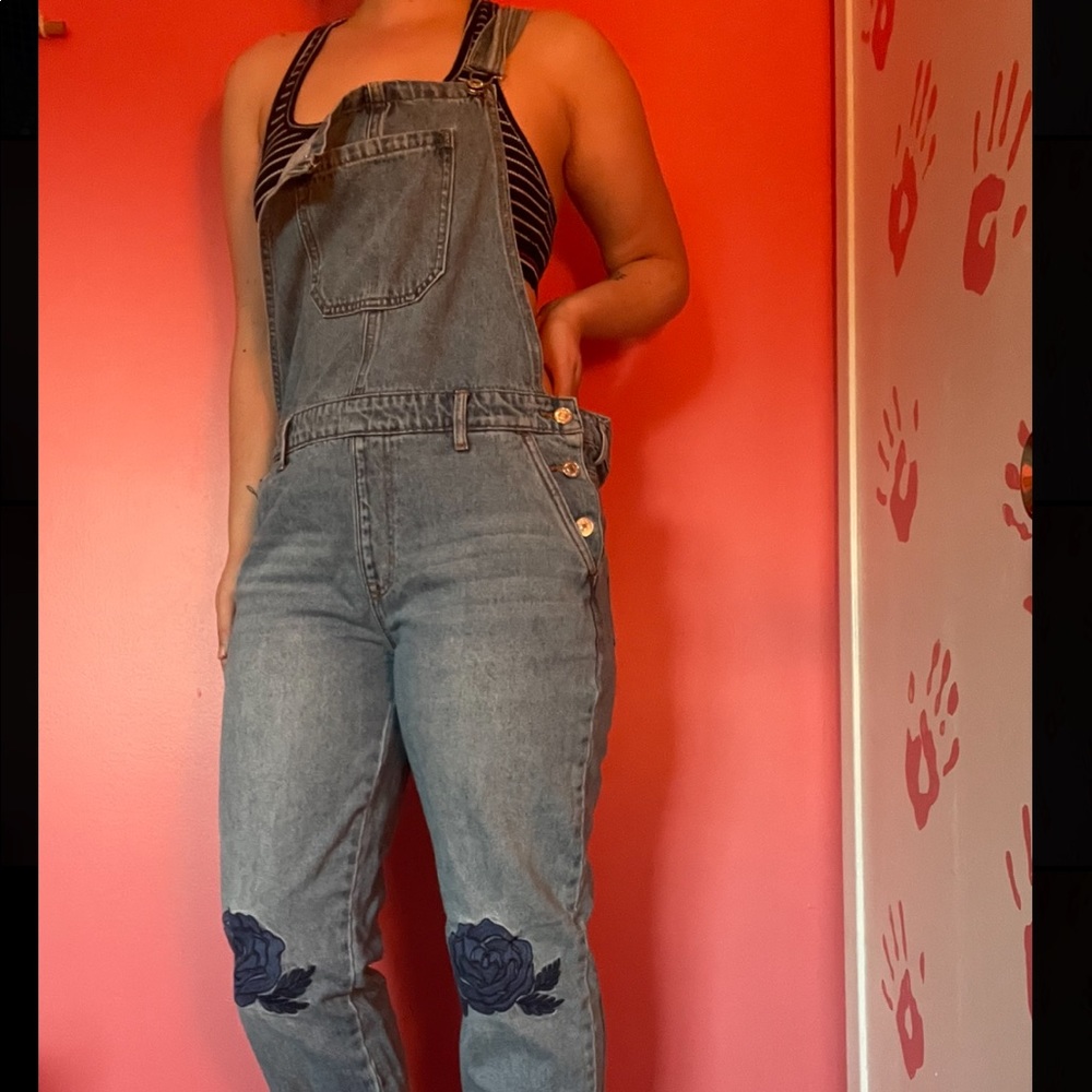 Blue Forever21 overalls with roses on the knees